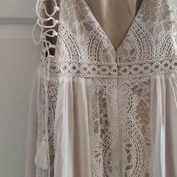Bohemian (Boho) Lace Spaghetti Strap Beach Wedding Dress - Size 12 - Open Box