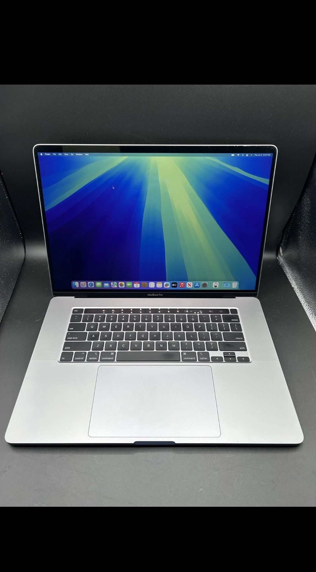 Apple MacBook Pro 16" 2019 CORE i9 2.4GHz8-Cores 16GB Ram 1TB SSD