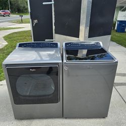 Free Delivery! XL Whirlpool Washer And Dryer 