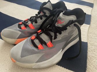 Men’s Jordan Zion 1 Barely Worn Size 6.5