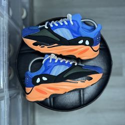 Adidas Yeezy Boost 700