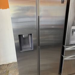 Samsung refrigerator new with 100 days warranty