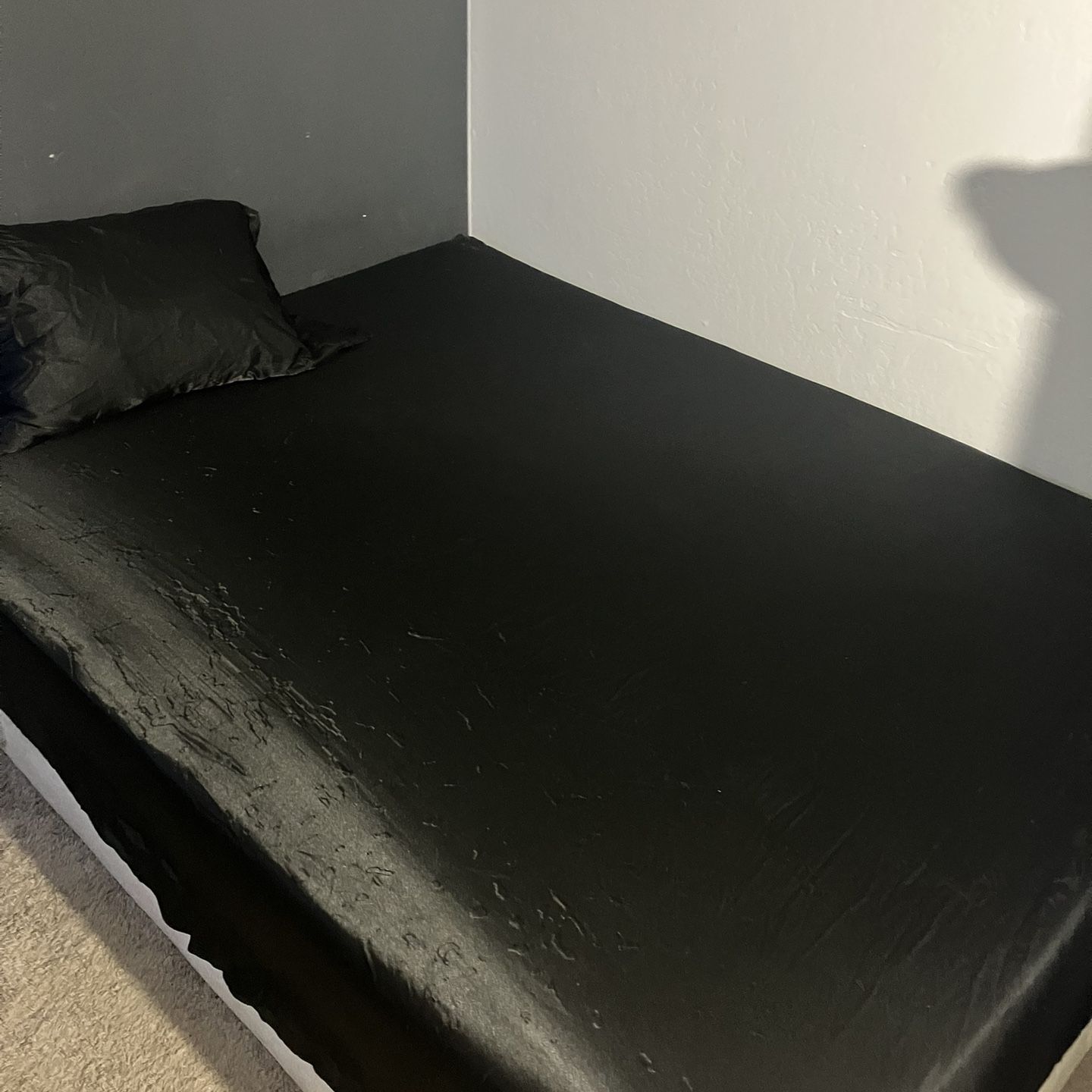 Queen Mattress And Box Spring 