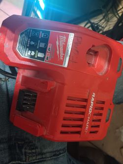 Milwaukee Battery Charger