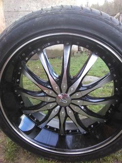 Llantas y Rines 22 ..nuevos a tratar x un motor para un bote de 15hp o más grande