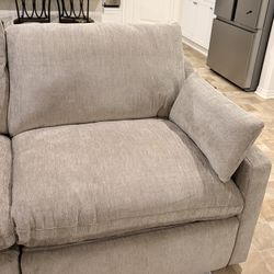 Kennedy Cream/Mocha Power Recliner W/USB