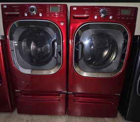 LG Washer And Gas Dryer For Sale With Pedestals Am Asking $600.00 For Them