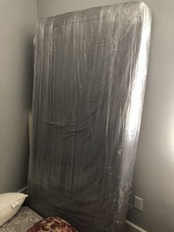Twin mattress