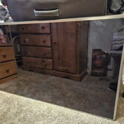 60 Inch Samsung Smart Flatscreen TV 