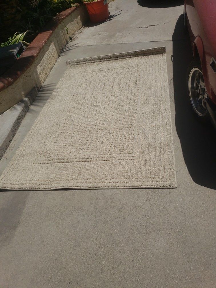 Rug