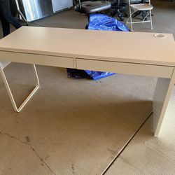 IKEA TABLE 