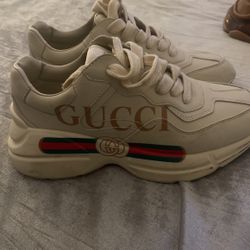 Shoes 6 1/2 