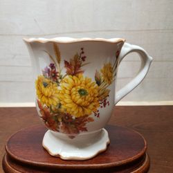 Cracker Barrel Family Blessings Floral  Cup