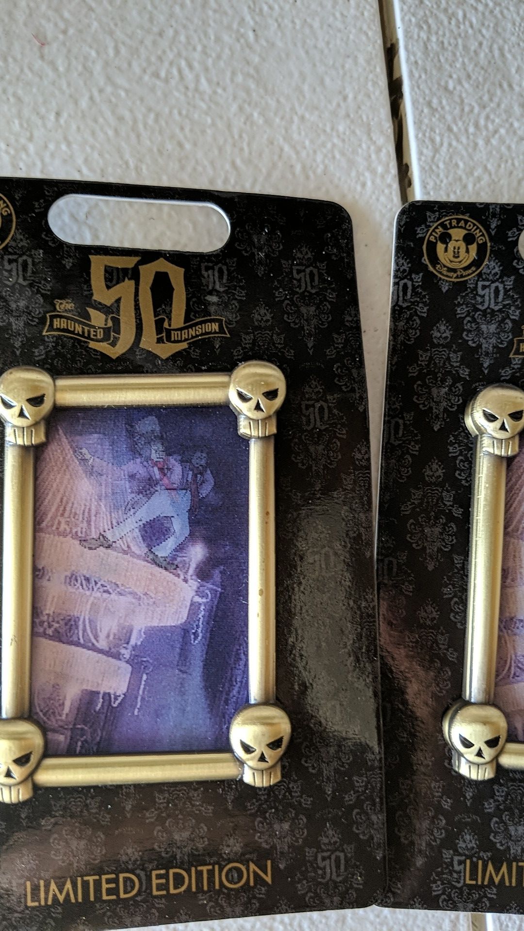Disney haunted Mansion limited edition pin 15$each