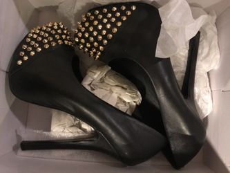 Steve Madden size 7 like new worn once