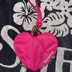2025 Valentines Day lululemon Heart Keychain Pouch
