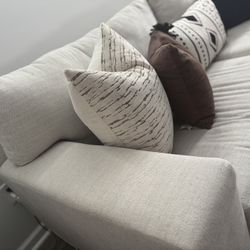 Cream comfy Couch 