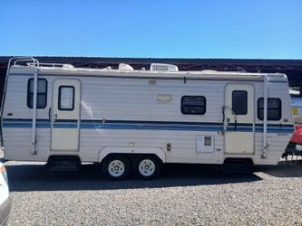 2000 komfort travel trailer with slide out