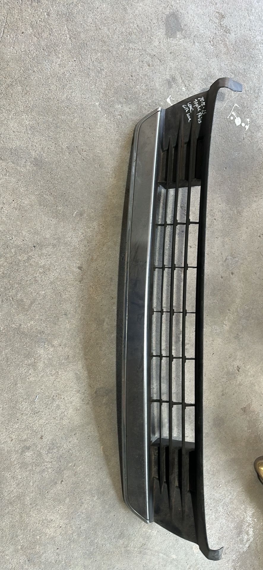 2012-2015 Toyota Prius Plug In 53102-47080grill Lowe Bumper