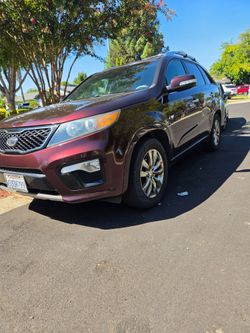 Kia sorento  excelent condición  2012  v6. 103 millage
