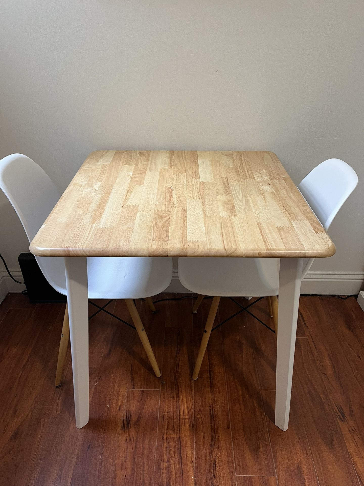 small table and chairs for Sale in San Francisco, CA OfferUp