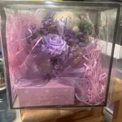 New St. Andrews Teddy Bear & Floral Gift Box – Factory Sealed 🌸