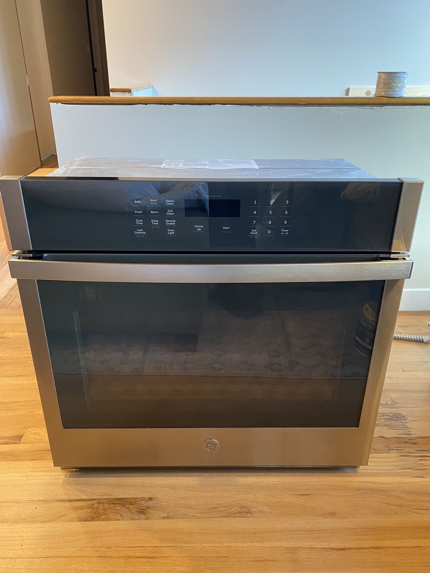 30 Inch GE Electric Wall Oven In Stainless Steel