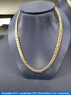 Cuban Link Chain - Yellow Gold 14k (.585) 77.8 grams 24 inch