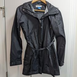 Small Black Women's Waterproof Columbia Rain Jacket