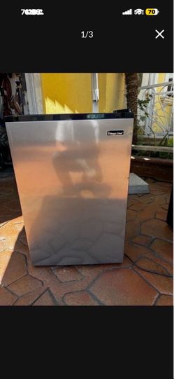 Mini refrigerador magic chief like new.