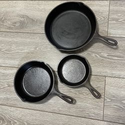 Brand new never used lodge cast iron skillets