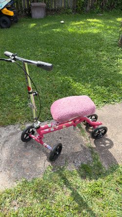 Knee scooter