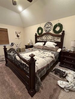 King Bedframe Dark Walnut Wood