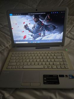 Sony vaio laptop with lots of good programs