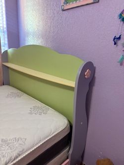 Full  size bed with mattress