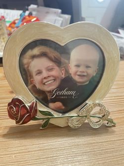 Heart Picture Frame  by: Gorham (new)