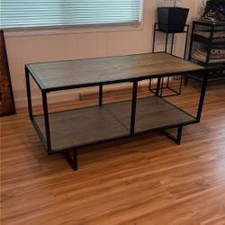 Modern Rustic Style Coffee Table