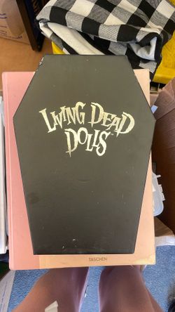 Living Dead dolls