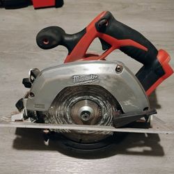Milwaukee M18 Cordless 6.5" Circular Saw