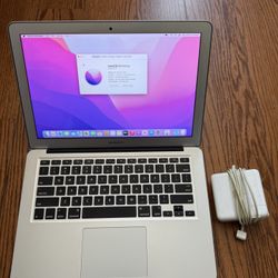MacBook Air 13” 2017/8GB RAM/128GB SSD/Fully Functional/Apple charger/Good Battery Cycle. 