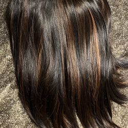 14” Headband Wig With Streaks