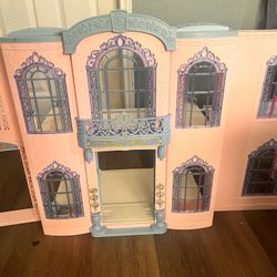 2 Houses 