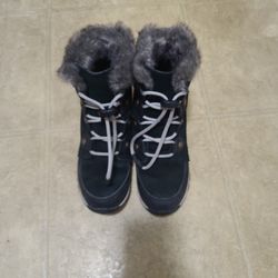 Super Cute Big Girl Sorel Booties