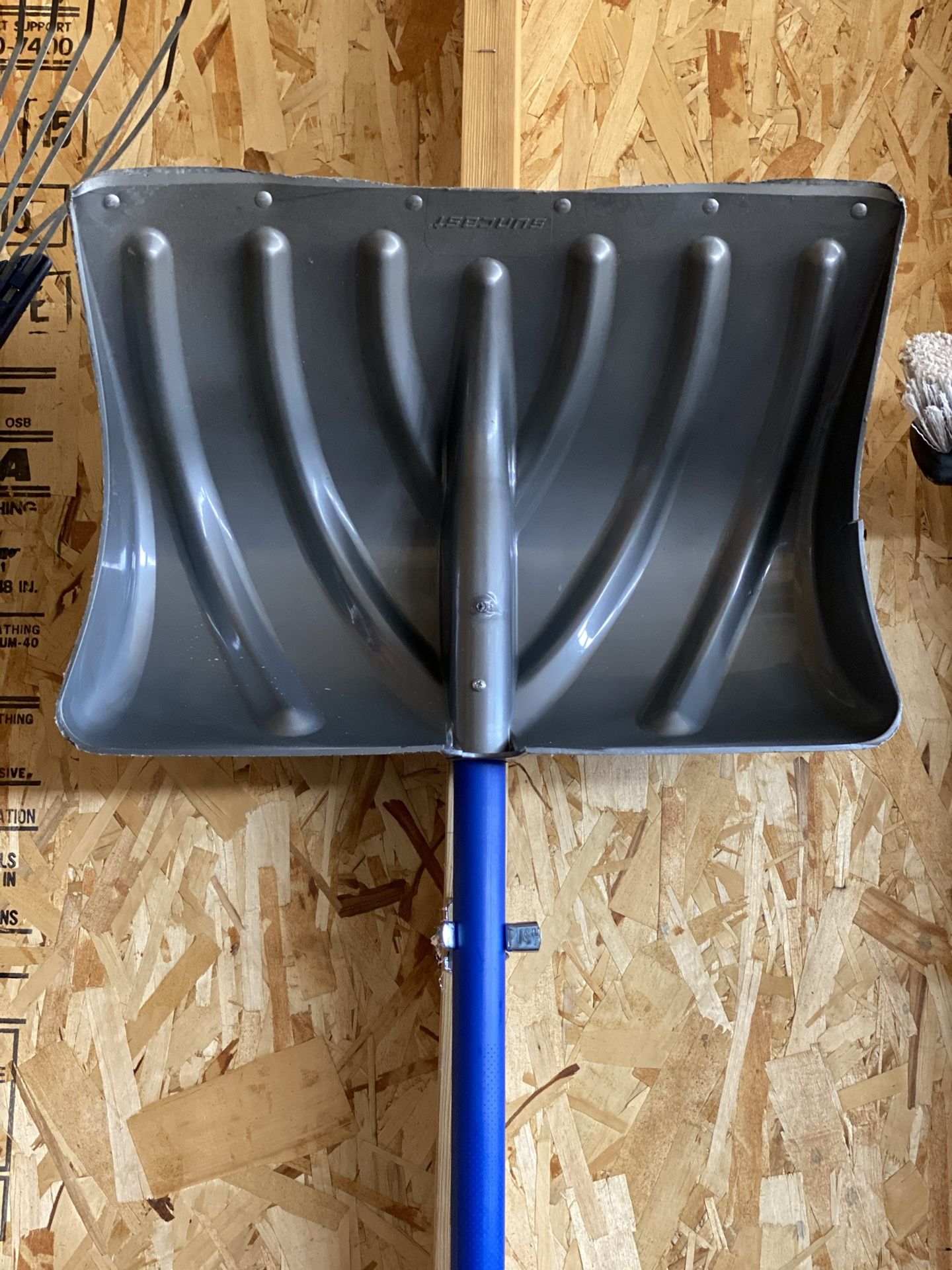 Snow shovel $5