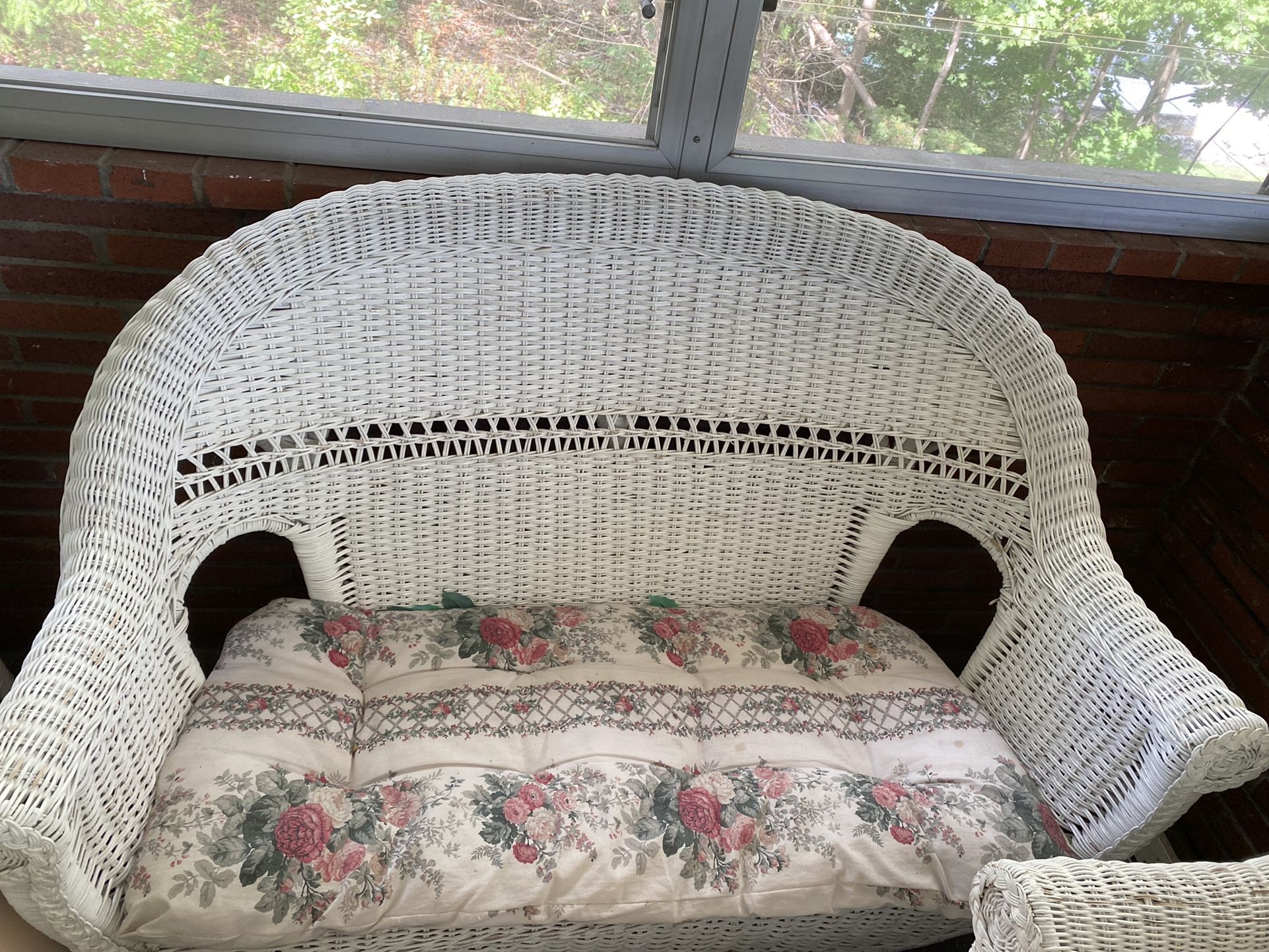 Patio Chairs/Table Set