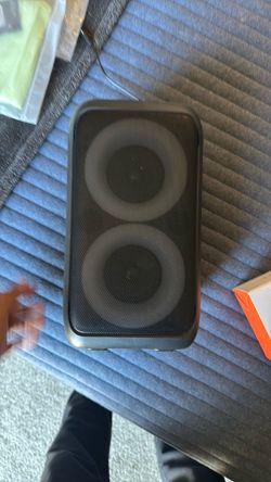 2 Speakers