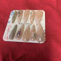 Long Stiletto Press-on Nails