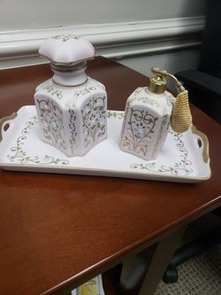 ANTIQUE VANITY SET SLIGHT PINK TINGE