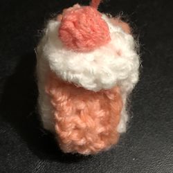 Strawberry Cake Roll Crochet 