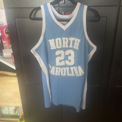 New Jordan North Carolina Jersey Size L